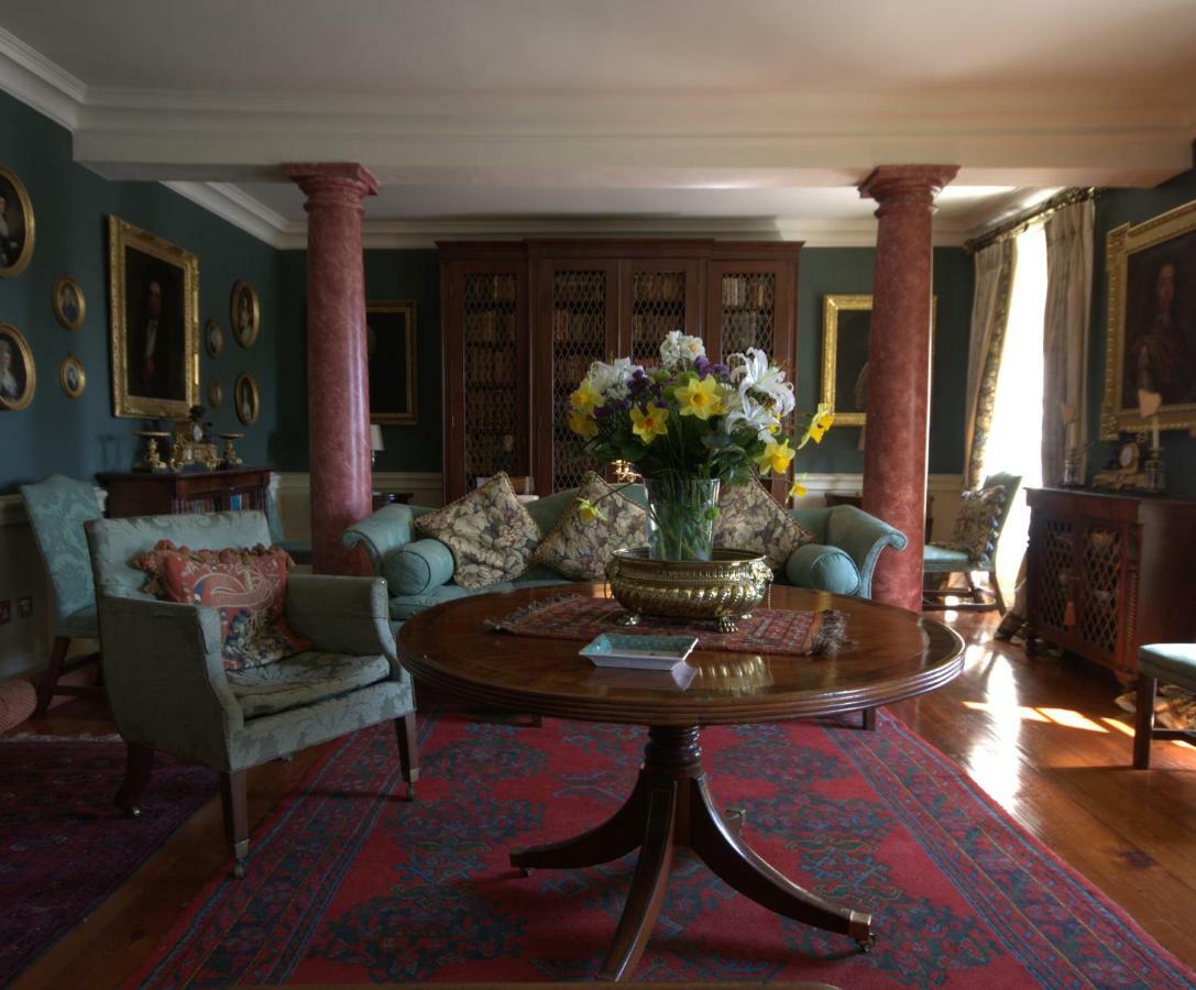 Collon House Panzió Kültér fotó