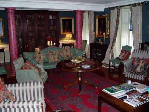 Collon House Panzió Kültér fotó